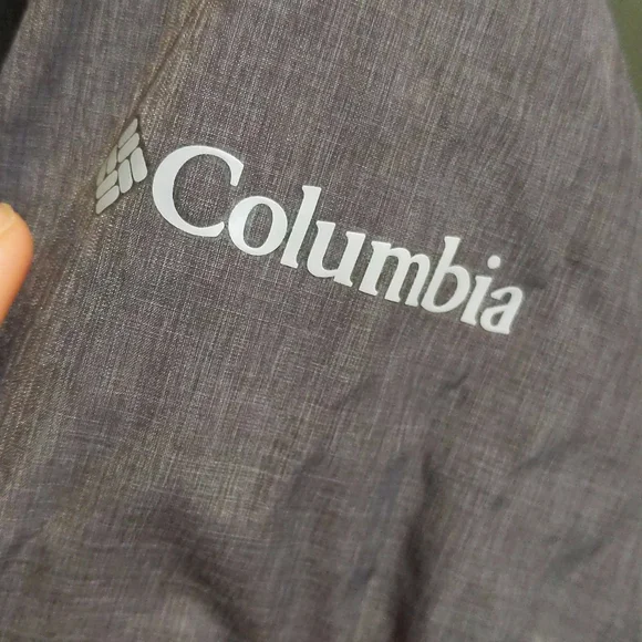 Columbia Omni Tech Rain Jacket - Picture 3 of 5
